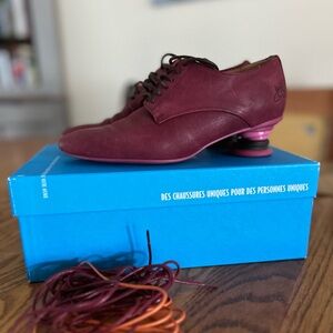 Fluevog Bermuda. Size 6. Deep red/purple.